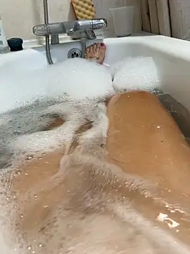 Anastasia-BlondeXX online show from 6, 11, 2025