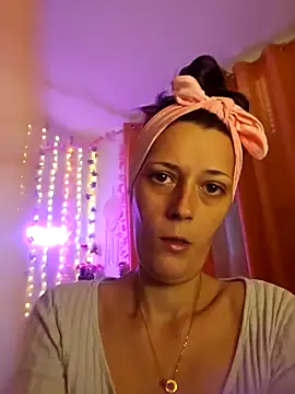 Mila Luciphya online show from 17, 2, 2026