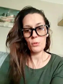 Mila Luciphya online show from 12, 1, 2026