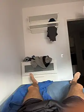 Manu97k online show from 7, 11, 2025