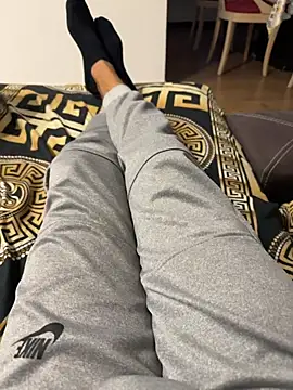 Manu97k online show from 8, 2, 2026