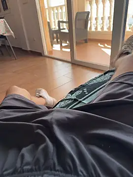 Manu97k online show from 4, 11, 2025