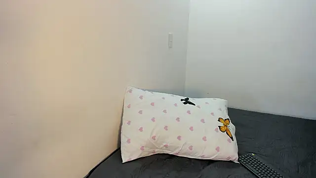 Snapshot of CristinaPiccone chatting on 14, 11, 2025 CristinaPiccone online show from 14, 11, 2025