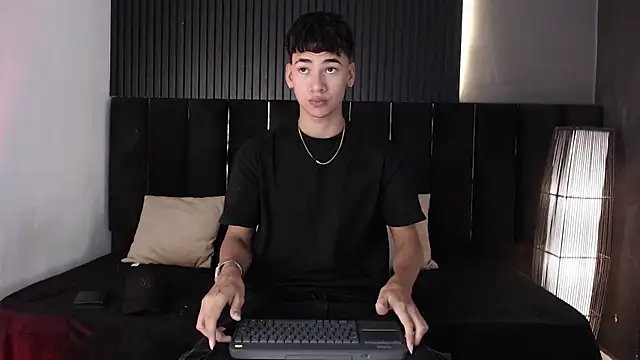 Dominic ghost online show from 30, 11, 2025