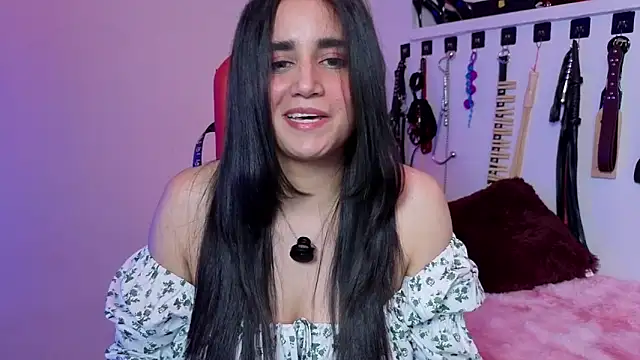 elowen halley1 online show from 9, 4, 2026