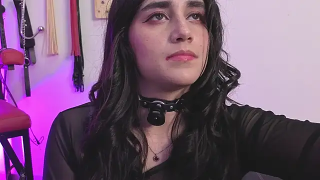 elowen halley1 online show from 10, 1, 2026