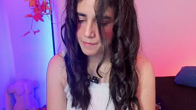 elowen halley1 online show from 3, 4, 2026