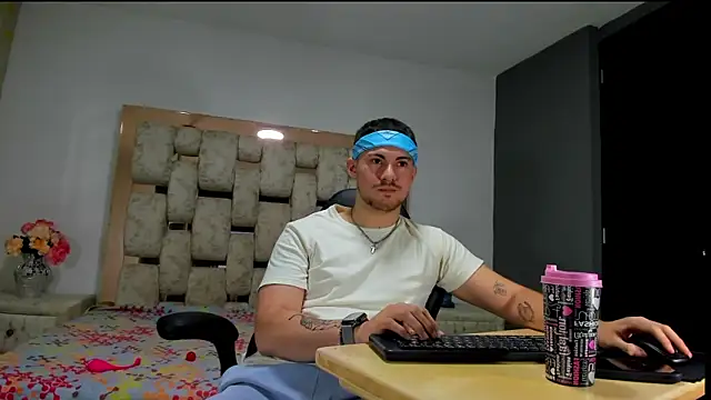 BrunoWalkerr online show from 14, 9, 2025