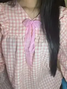 Snapshot of Dolly282 chatting on 15, 4, 2026 Dolly282 online show from 15, 4, 2026