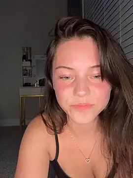 lilbbyily online show from 28, 4, 2026