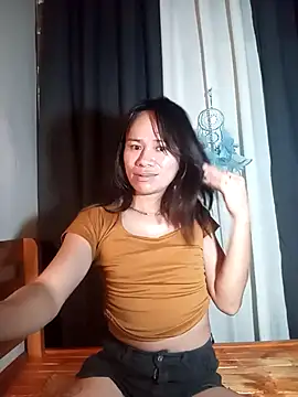 Snapshot of ursweet_yummy chatting on 6, 11, 2025 ursweet yummy online show from 6, 11, 2025