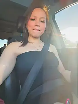 Snapshot of Mrs_MrLove chatting on 7, 11, 2025 Mrs MrLove online show from 7, 11, 2025