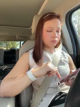 Snapshot of Mrs_MrLove chatting on 2, 2, 2026 Mrs MrLove online show from 2, 2, 2026