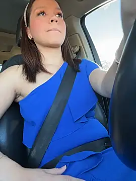 Snapshot of Mrs_MrLove chatting on 8, 11, 2025 Mrs MrLove online show from 8, 11, 2025