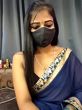 Snapshot of Misss-julli chatting on 30, 11, 2025 Misss-julli online show from 30, 11, 2025