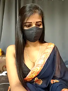 Snapshot of Misss-julli chatting on 30, 11, 2025 Misss-julli online show from 30, 11, 2025