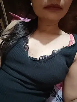 Snapshot of Vaani_Actress chatting on 24, 6, 2026 Vaani Actress online show from 24, 6, 2026
