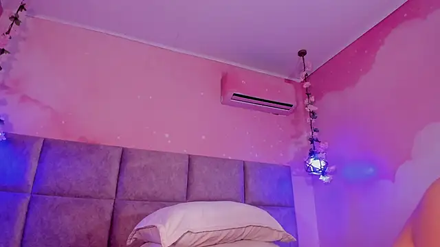 EllyMiller online show from 4, 2, 2026