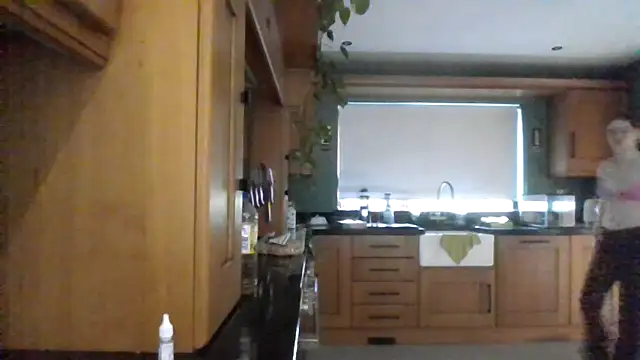 Snapshot of SexyKatiex chatting on 2, 10, 2025 SexyKatiex online show from 2, 10, 2025