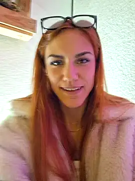 SlimBellaa online show from 22, 10, 2025