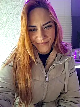 SlimBellaa online show from 28, 11, 2025