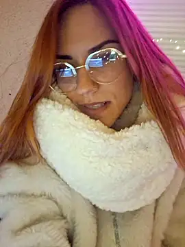 SlimBellaa online show from 28, 10, 2025