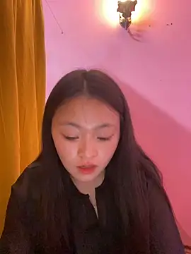 Julia-Elsa online show from 28, 9, 2025
