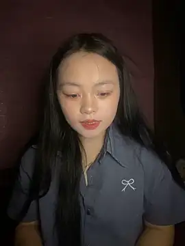 Julia-Elsa online show from 12, 9, 2025