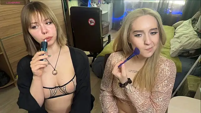 Snapshot of xxx_sandra_ chatting on 7, 5, 2026 xxx sandra online show from 7, 5, 2026