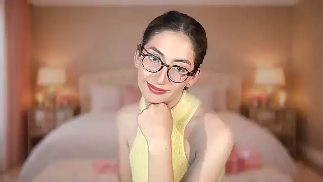 Snapshot of rousseblossom chatting on 2, 7, 2026 rousseblossom online show from 2, 7, 2026