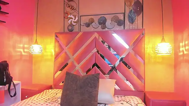 Snapshot of SweetMichel_ chatting on 14, 11, 2025 SweetMichel online show from 14, 11, 2025