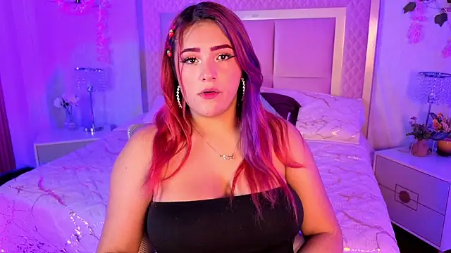 Snapshot of AlanaOdison chatting on 6, 11, 2025 AlanaOdison online show from 6, 11, 2025