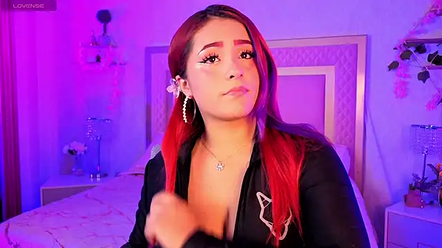 Snapshot of AlanaOdison chatting on 13, 11, 2025 AlanaOdison online show from 13, 11, 2025