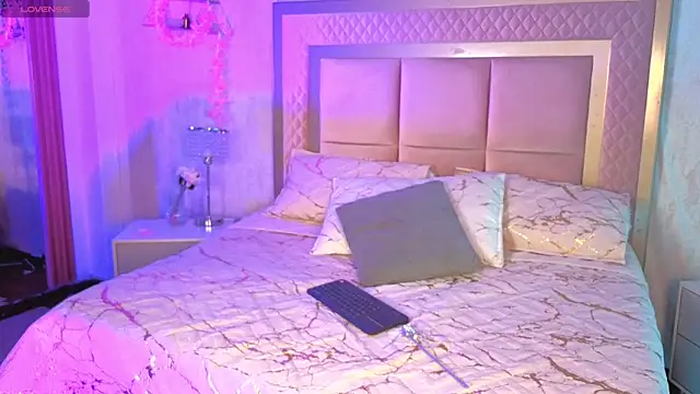 Snapshot of AlanaOdison chatting on 31, 10, 2025 AlanaOdison online show from 31, 10, 2025