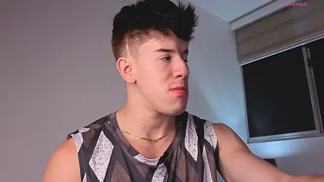 MaxCooper1 online show from 28, 11, 2025