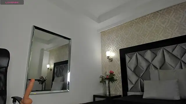 Snapshot of Layla_Mackenzie chatting on 27, 9, 2025 Layla Mackenzie online show from 27, 9, 2025