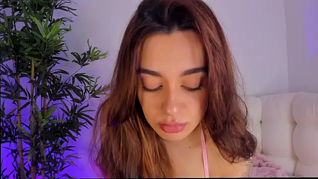 MissLana77 online show from 19, 9, 2025