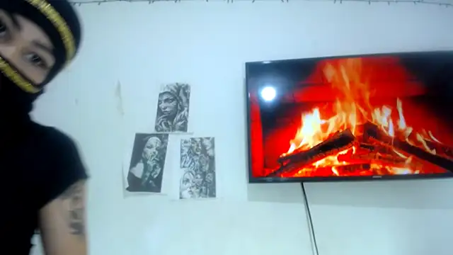 Foxy Lovex online show from 22, 11, 2025