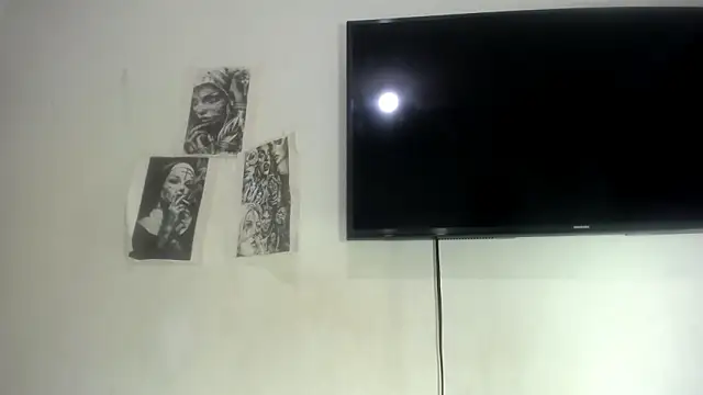 Foxy Lovex online show from 6, 3, 2026