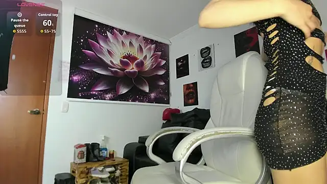 Snapshot of lycoris_19 chatting on 22, 11, 2025 lycoris 19 online show from 22, 11, 2025