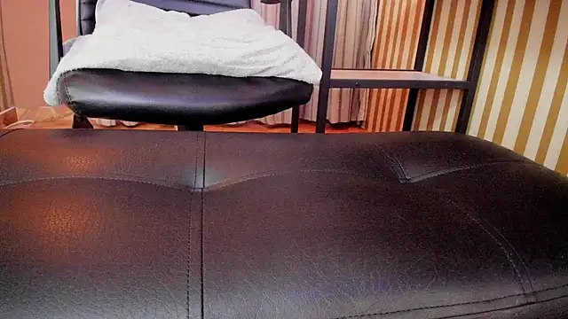 Scarlett Barnes online show from 10, 6, 2026