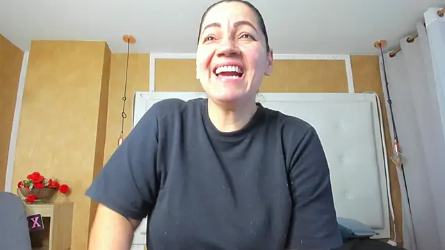 Heidy milf online show from 30, 6, 2026