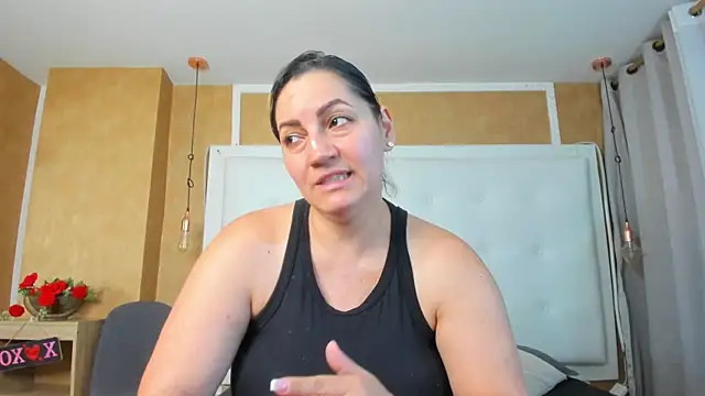 Heidy milf online show from 21, 7, 2026
