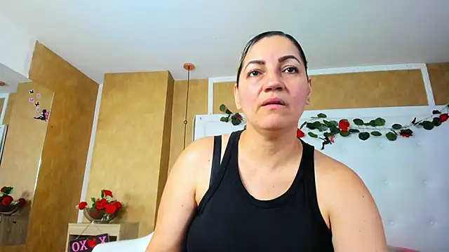 Snapshot of Heidy_milf chatting on 6, 5, 2026 Heidy milf online show from 6, 5, 2026