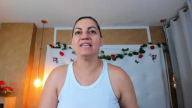 Heidy milf online show from 16, 2, 2026