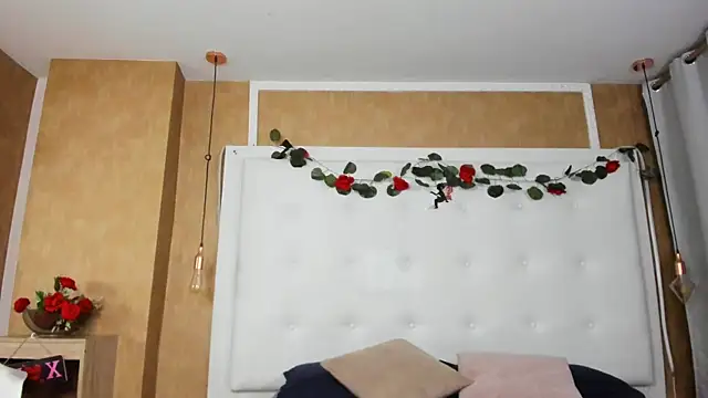 Snapshot of Heidy_milf chatting on 8, 5, 2026 Heidy milf online show from 8, 5, 2026