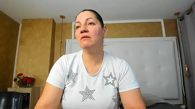 Snapshot of Heidy_milf chatting on 1, 6, 2026 Heidy milf online show from 1, 6, 2026
