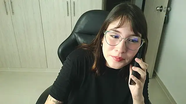 Yulienneg online show from 11, 1, 2026