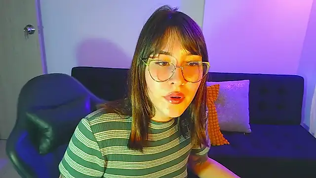 Yulienneg online show from 28, 2, 2026