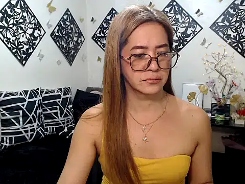 Snapshot of TheMISTRESSx69 chatting on 3, 6, 2026 TheMISTRESSx69 online show from 3, 6, 2026